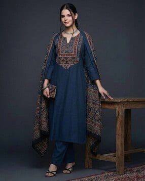 Women Floral Straight Kurta Set-image-3