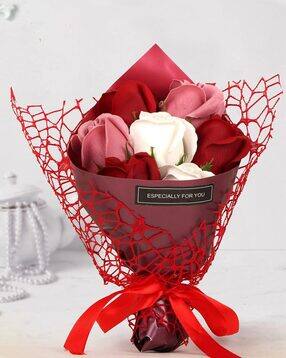 Artificial 7 Roses Flower Bouquet
