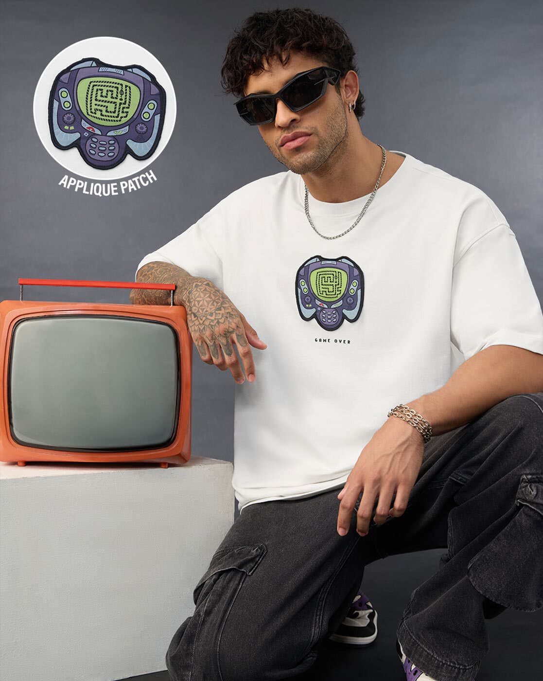 Buy THE SOULED STORE Men Applique Oversized Fit T-shirt Online