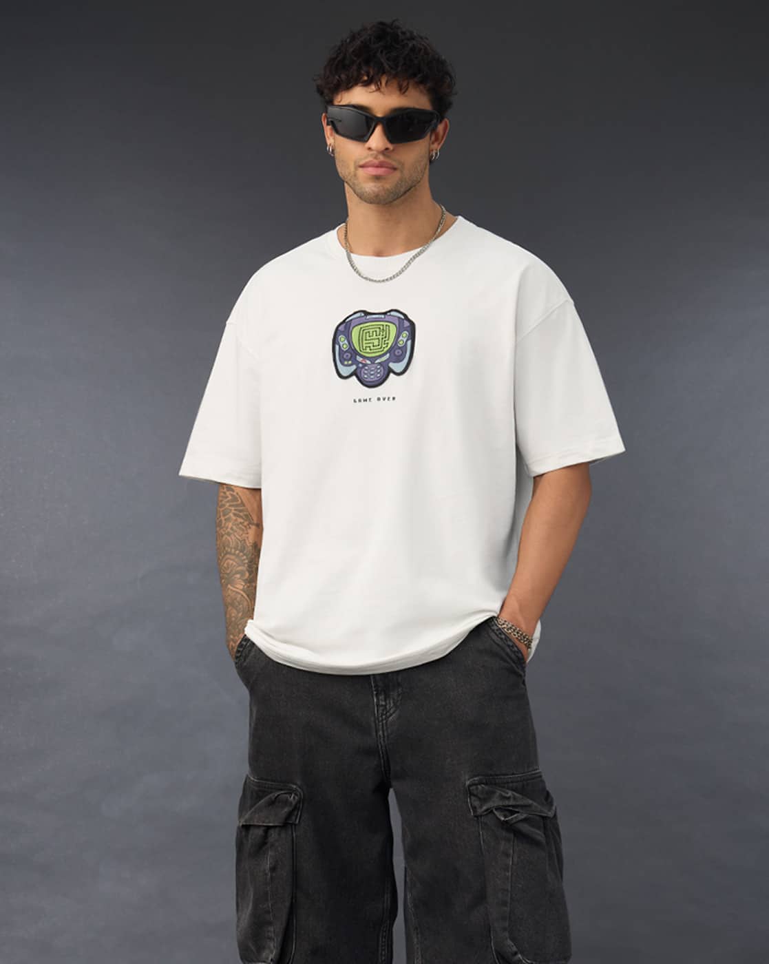 Buy THE SOULED STORE Men Applique Oversized Fit T-shirt Online