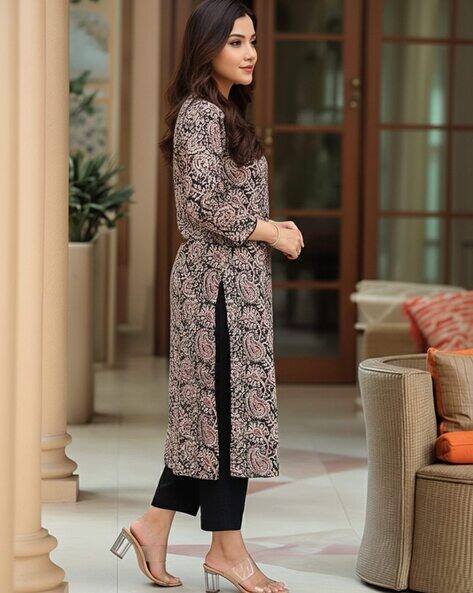 ANNI DESIGNER Women Paisley Print Straight Kurta Suit Set