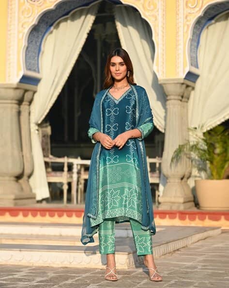 Nyrika Women Bandhani Print Straight Kurta Suit Set