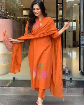 nyrika Women Geometric Print Straight Kurta Set with Dupatta-picture-25