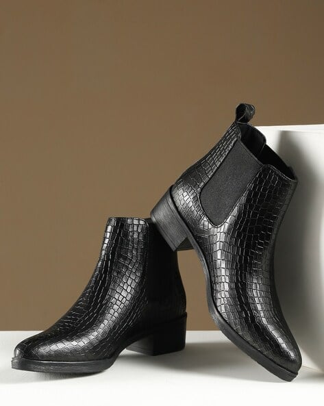 TEAKWOOD LEATHERS Men Croc-Embossed Ankle-Length Boots with Slip-On Styling