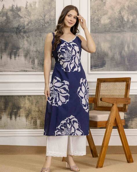 EthniFlair Women Floral Print V-Neck Straight Kurta