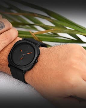 men analogue wrist watch with tang buckle closure-lxmt-901