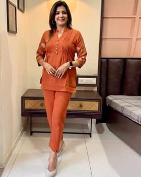 Women Embroidered 2-Piece Kurta & Trousers Co-Ord Set