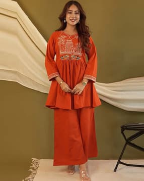 Women Embroidered 2-Piece Co-Ord Sets