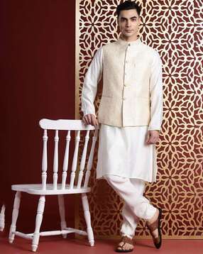 manq Men Embroidered Slim Fit Nehru Jacket-picture-31