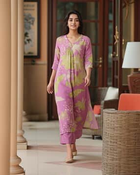 svaraa Women Floral Print Straight Kurta Set-picture-41