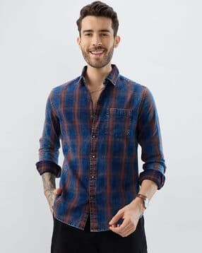 Men Checked Slim Fit Shirt