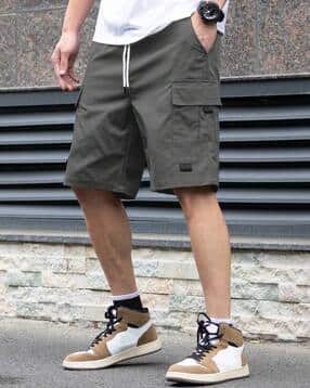 Men Regular Fit Mid-Rise Cargo Shorts-image-15