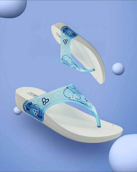 TRV Men Floral Print Thong-Strap Flip-Flops