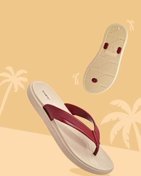 TRV Men Ribbed Thong-Strap Flip-Flops