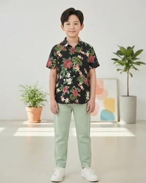 Boys Graphic Print T-Shirt and Pants Set-image-21
