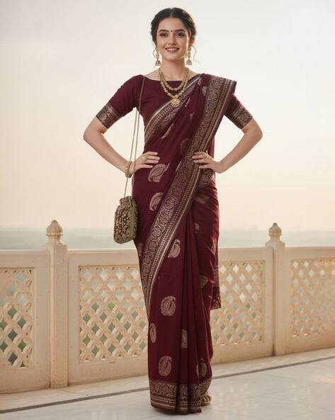 Nyrika Women Paisley Woven Banarasi Saree