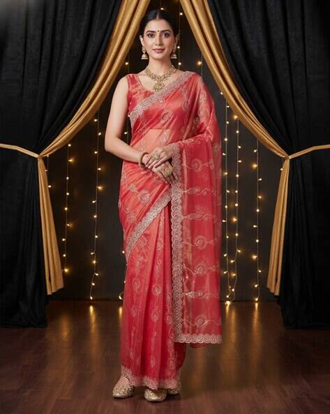 Nyrika Women Embellished Saree with Scalloped Border