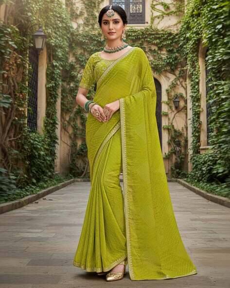 Nyrika Women Embroidered Saree with Contrast Border