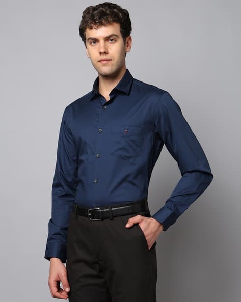 LP-Y Men Slim Fit Shirt with Patch Pocket