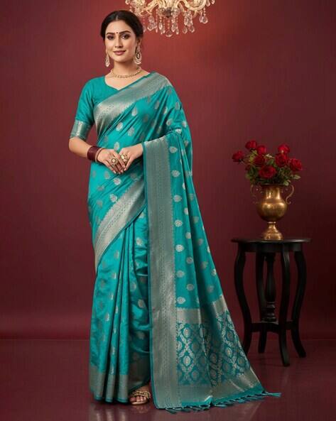 Nyrika Women Floral Woven Saree with Contrast Border