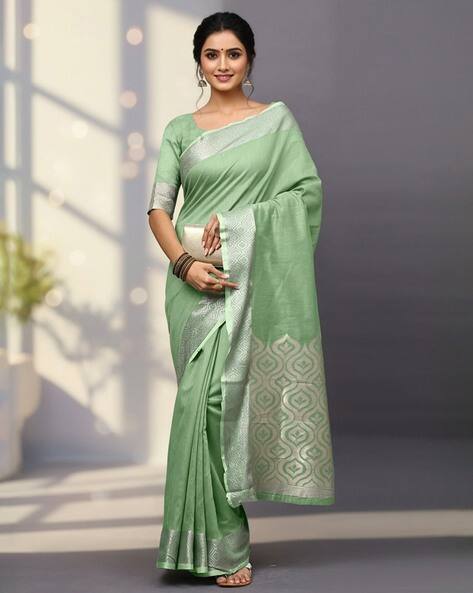 Nyrika Women Woven Saree