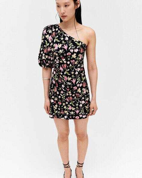 Buy H&M Women Floral Print Bodycon Dress Online | Ajio.com Buy H&M Women Floral Print Bodycon Dress Online | Ajio.com
