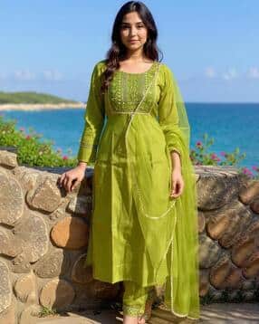 nyrika Women Embroidered Straight Kurta Set-picture-20