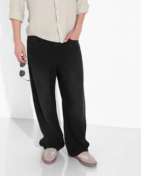 the indian garage co Men Lightly Washed Baggy Jeans-picture-23