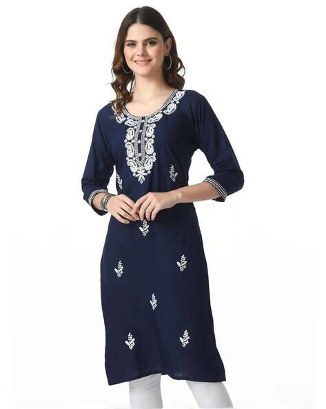 LIBOZA Women Embroidered Round-Neck Kurta