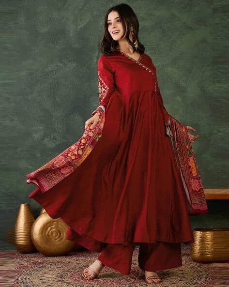 Nyrika Women Embroidery Angrakha Kurta Set