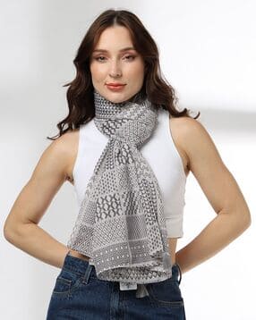 matchitt Women Geometric Print Scarf with Tassels-picture-10