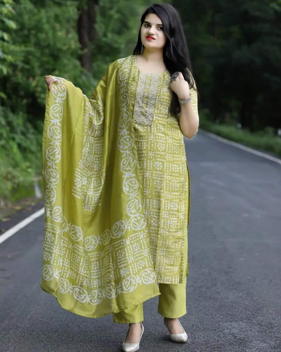 Nyrika Women Printed 3-Piece Straight Kurta Set For Women (Green, S)