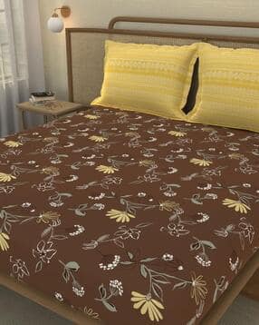 Printed Cotton Fitted Sheet with Pillow Covers-image-28