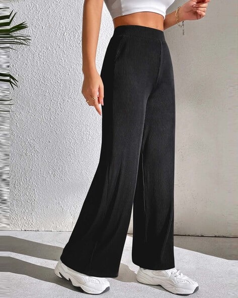 Buy Fig Women Relaxed Fit Trousers Online | Ajio.com