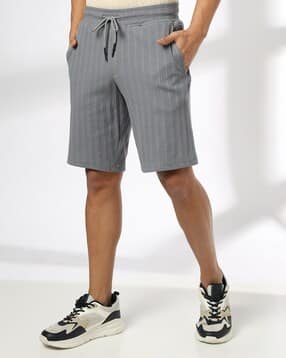 teamspirit Men Subtle Vertical Striped Shorts-picture-24