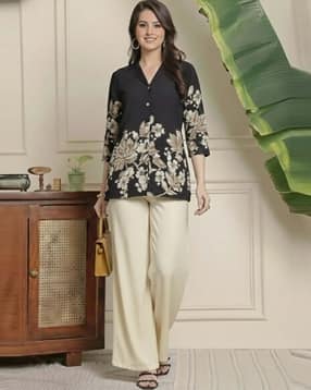 svaraa Women Floral Print Straight Tunic-picture-45
