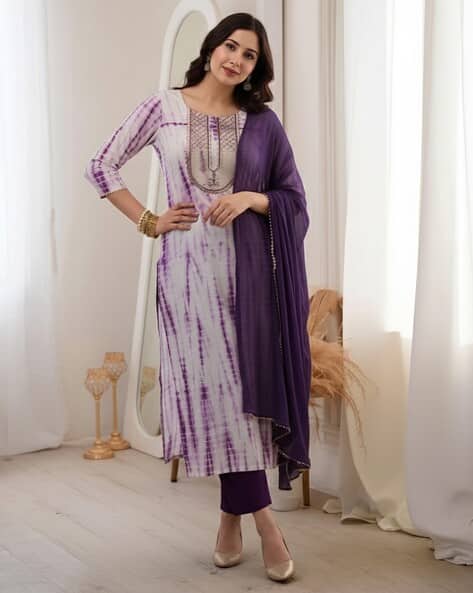 ANNI DESIGNER Women Dyed Straight Kurta Set with Dupatta