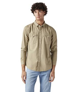 levi's Men Washed Slim Fit Cotton Shirt with Flap Pockets-picture-15