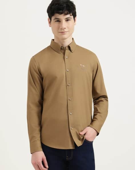 Men Slim Fit Solid Button Down Collar Casual Shirt