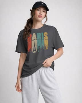 Women Typographic Print Oversized Fit T-Shirt-image-0