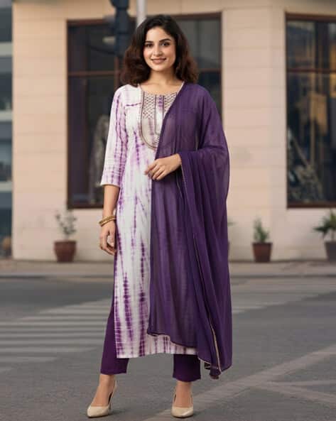 SVARAA Women Printed 3-Piece Straight Kurta Set