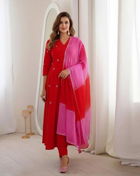 SVARAA Women Embroidered 3-Piece Anarkali Kurta Set