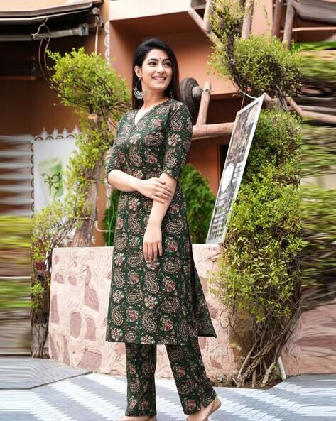 Nyrika Women Paisley Print 2-Piece Kurta & Pants Co-Ord Set