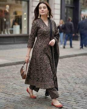 aaghnya fashion Women Paisley Print A-Line Kurta Suit Set-picture-35