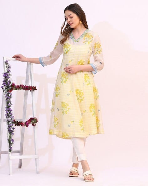 Women Floral Print Flared Kurta