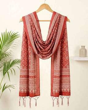 akshadeep Women Ikat Print Dupatta with Tassels-picture-20