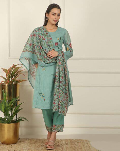 W Women Embroidered Straight Kurta with Pants & Dupatta