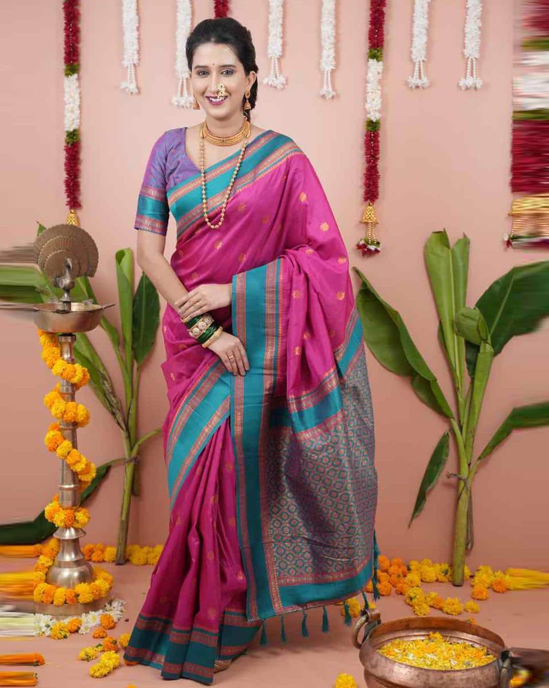 Fashionfricks Women Woven Saree with Contrast Border For Women (Pink, FS)