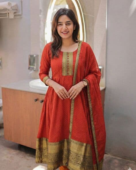 Nyrika Women Paisley Woven Anarkali Kurta Set