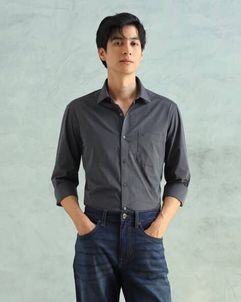 ARROW Men Solid Slim Fit Shirt
